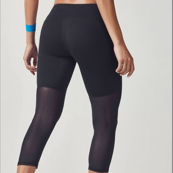 Fabletics mesh bottom cropped leggings - Picture 1 of 4